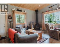 24451 Youngs Point Road, Valleyview, AB T0H0Y0 Photo 9