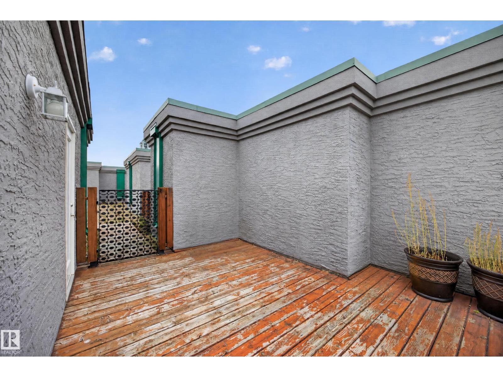 #405 10118 95 ST NW - 37