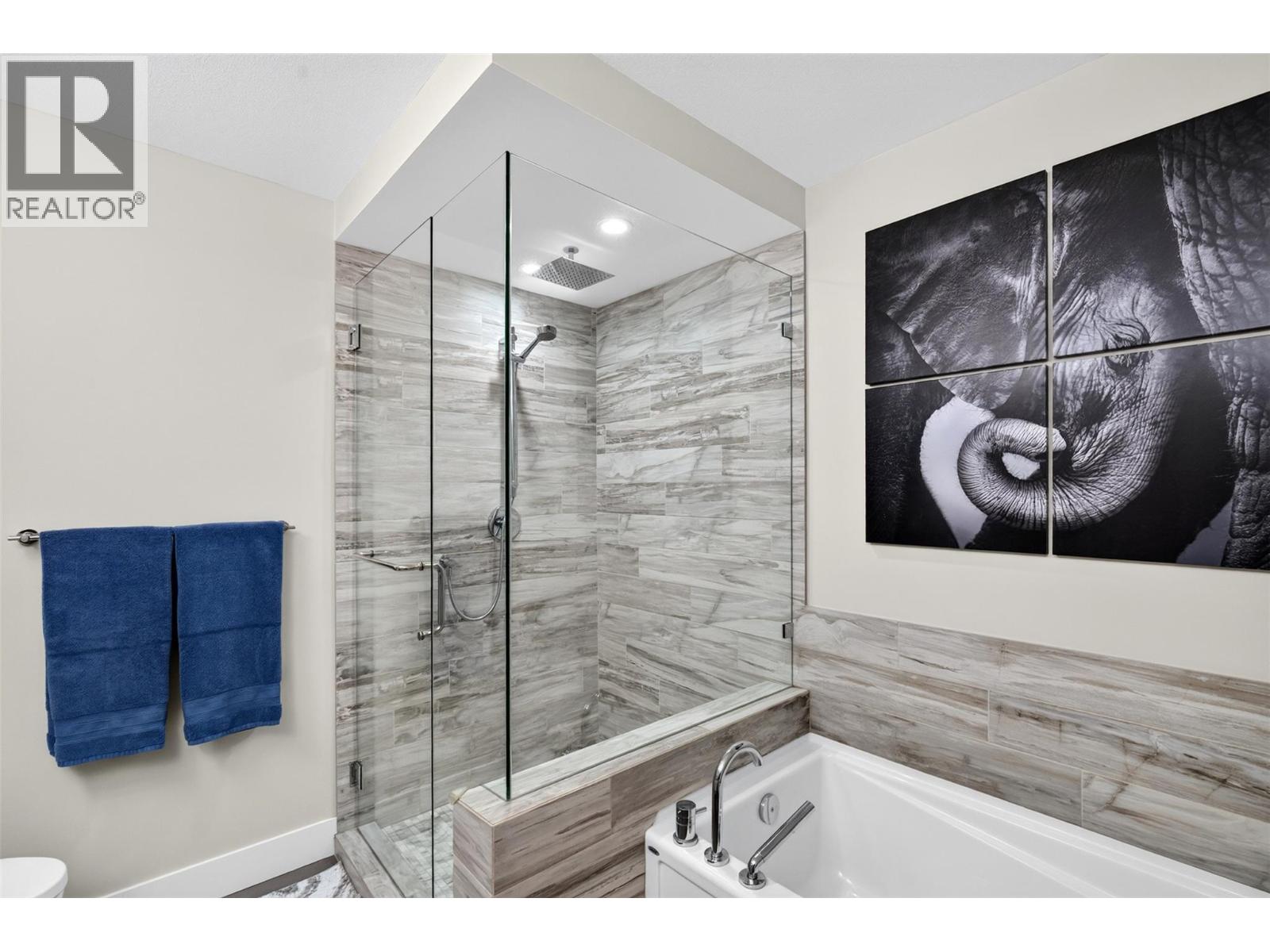  195 Lost Creek Court, Kelowna