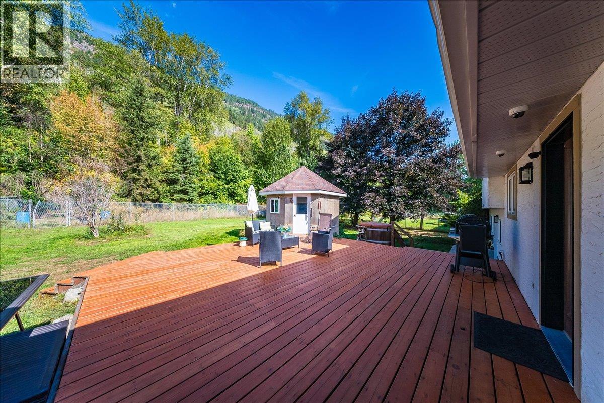 2129 Raspberry Road - Image 10