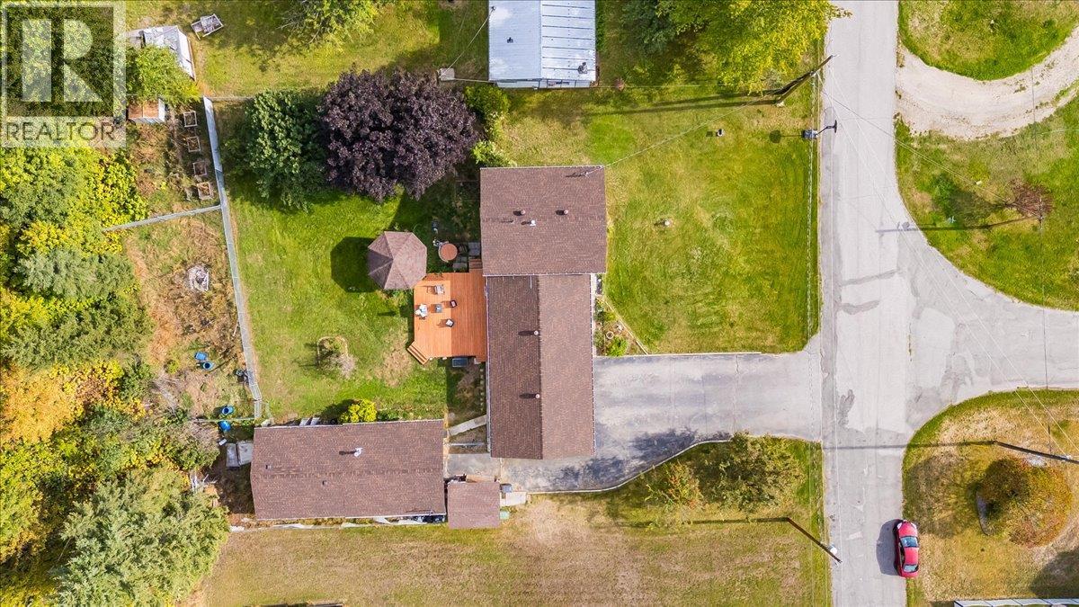 2129 Raspberry Road - 7