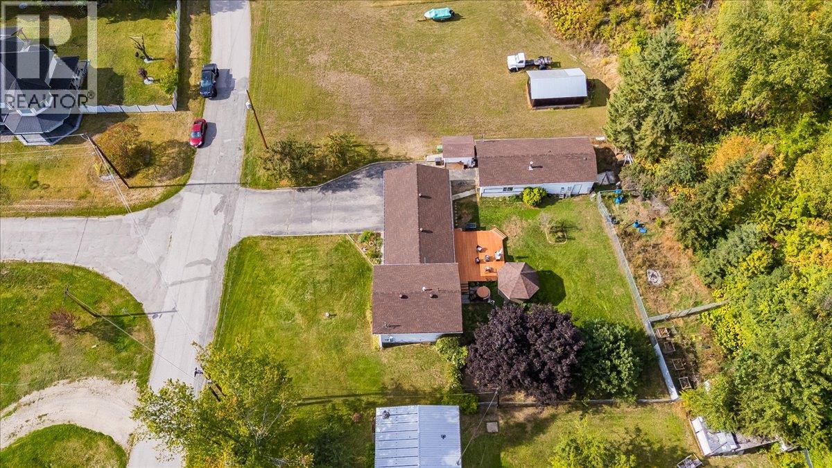 2129 Raspberry Road - Image 46
