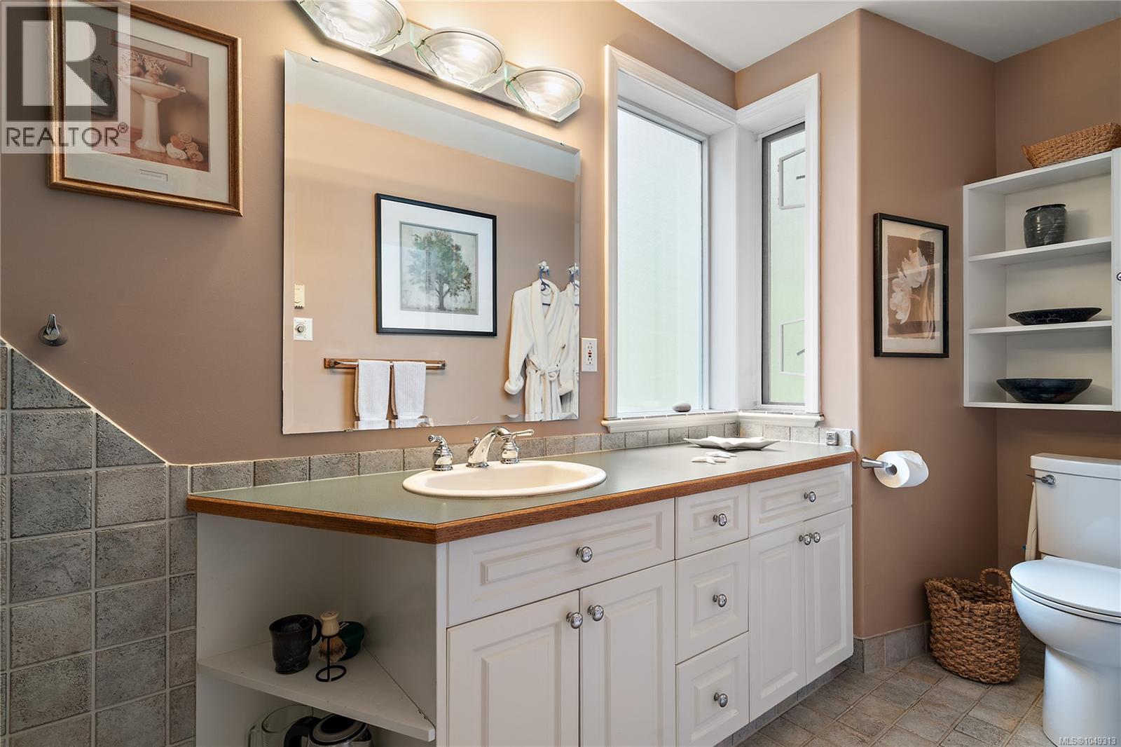 486 Bluff Way - Image 30