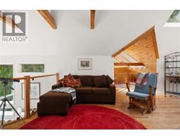 486 Bluff Way, Mayne Island, BC V0N2J2 Photo 22