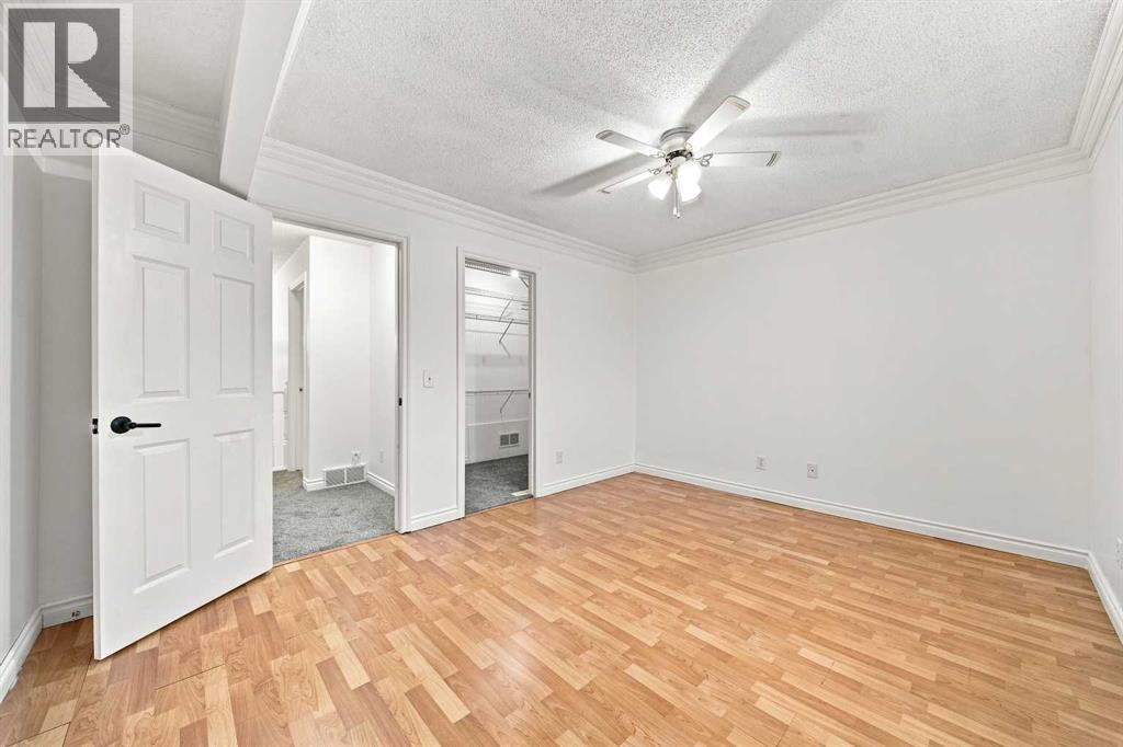 228 Taradale Close NE - 14