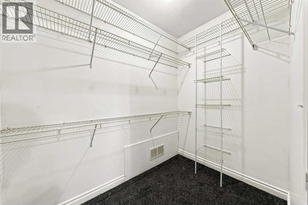 228 Taradale Close NE - 18