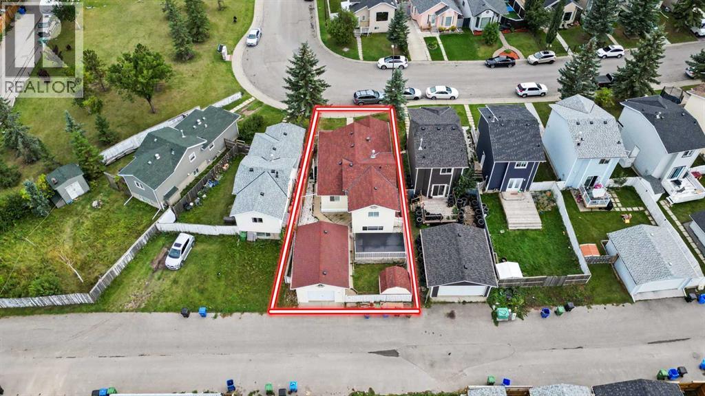228 Taradale Close NE - 2