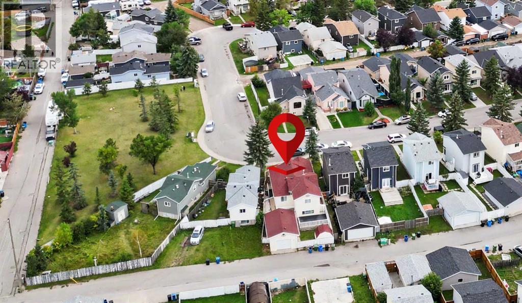 228 Taradale Close NE - 36