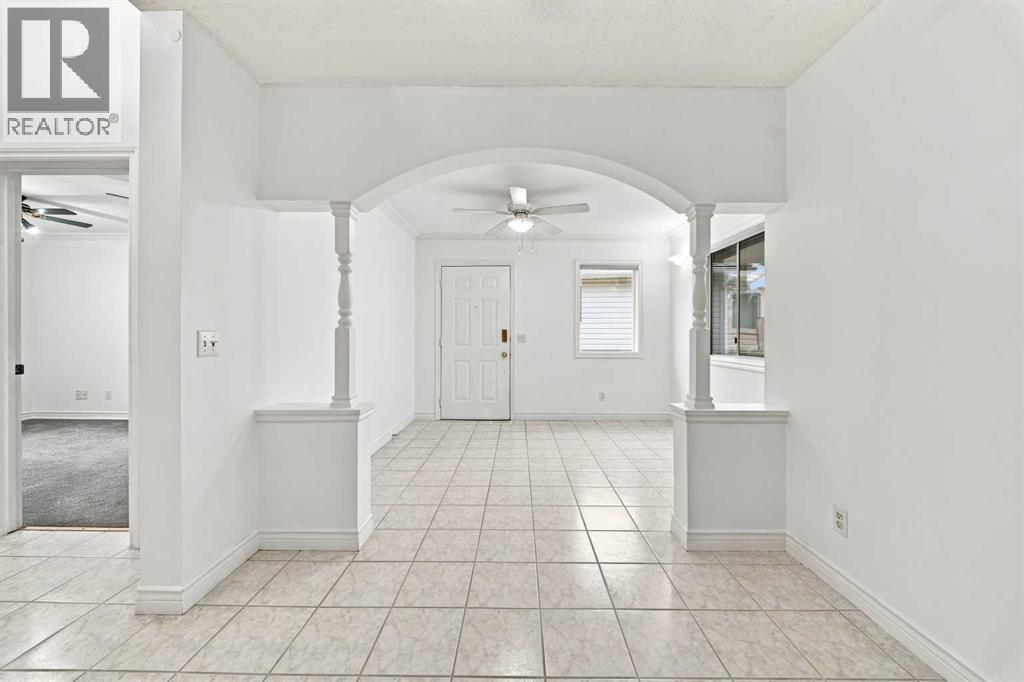 228 Taradale Close NE - 9