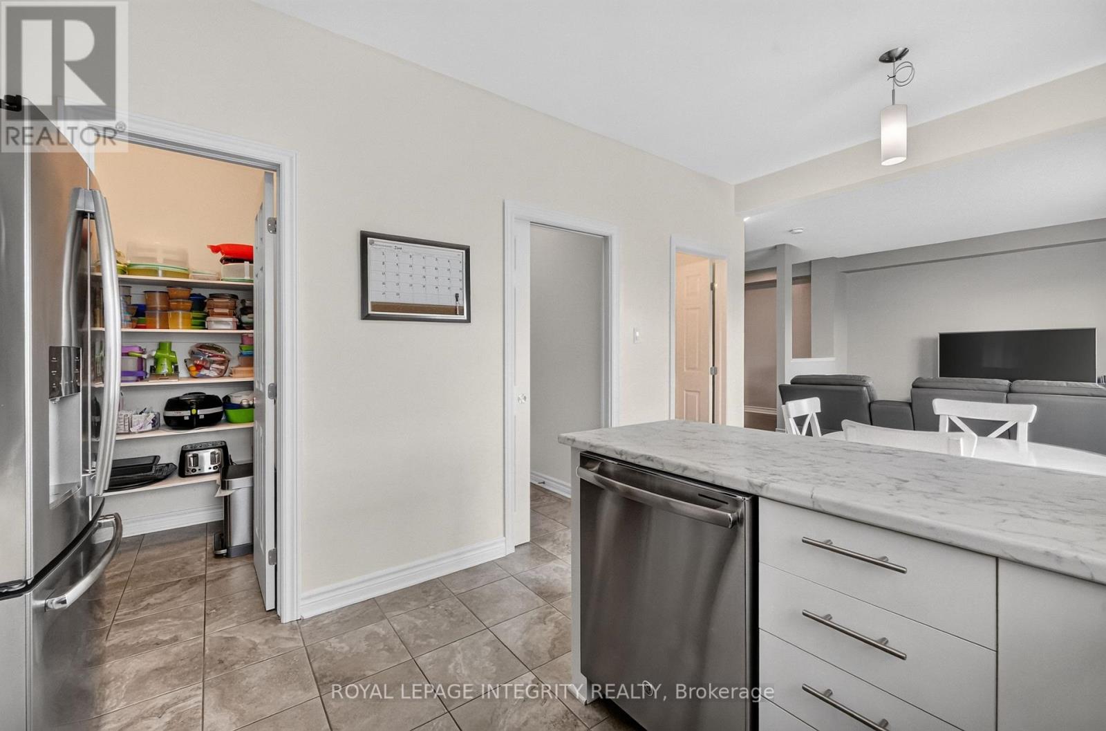 129 DORINA SARAZIN CRESCENT - Image 20