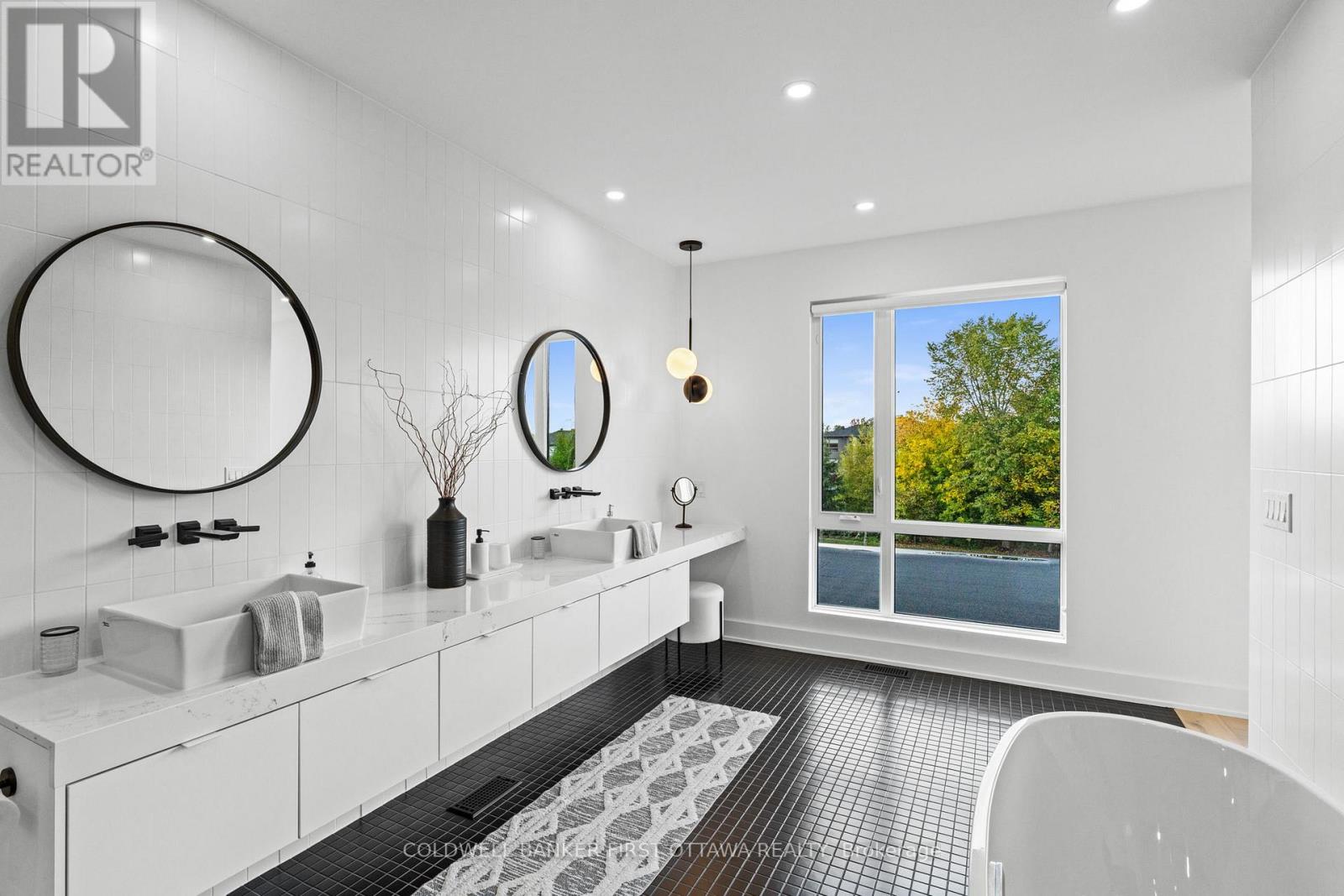 500 LEIMERK COURT, Ottawa. Luxury613. By Peter Sagos - Image 27