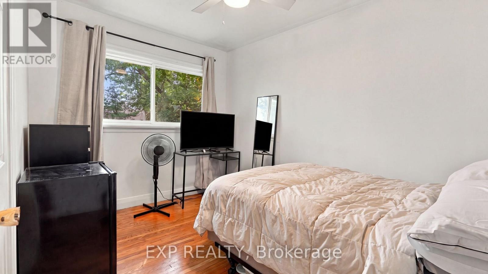 123 JACOBSON AVENUE - Image 12