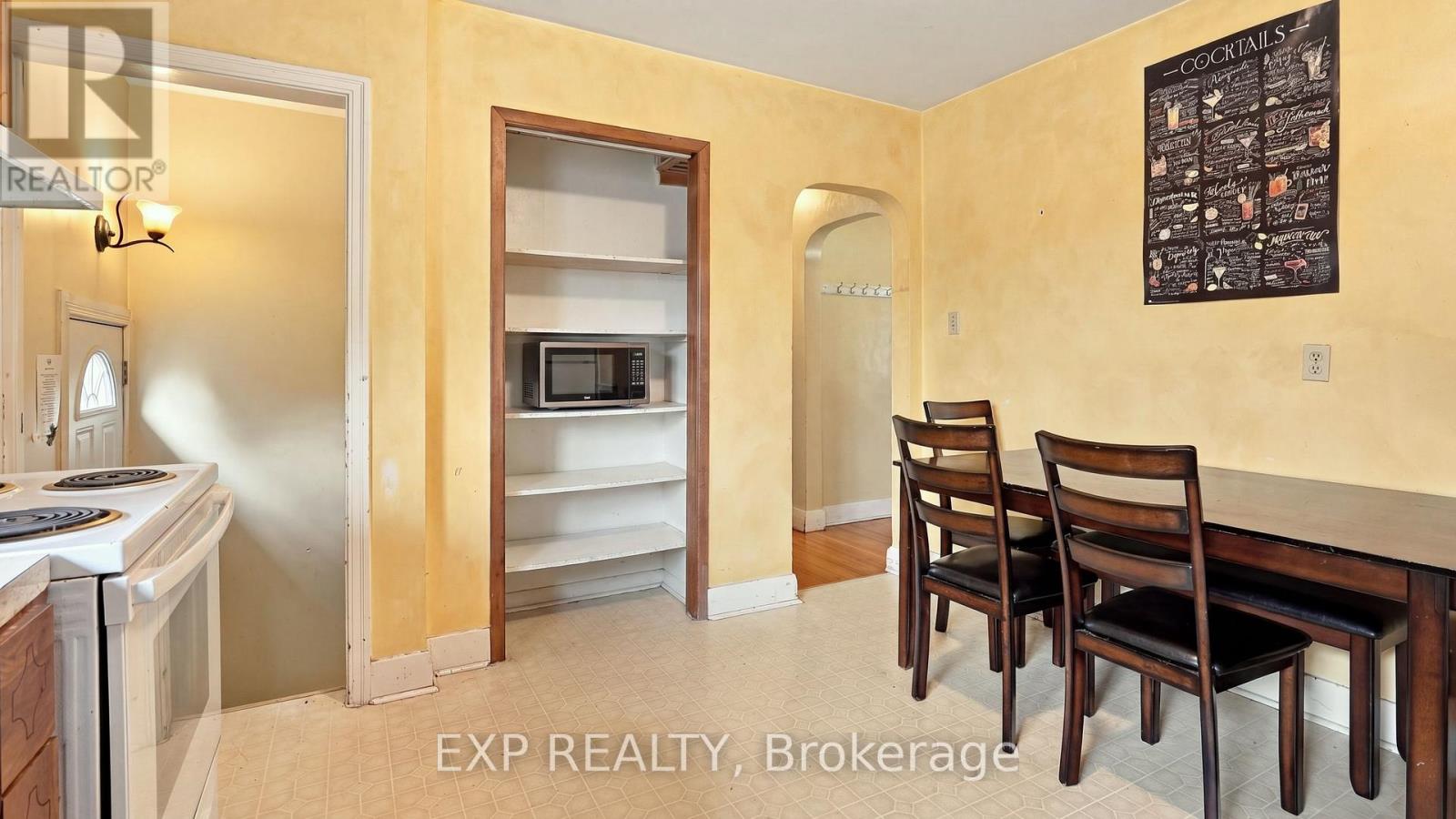 123 JACOBSON AVENUE - Image 17