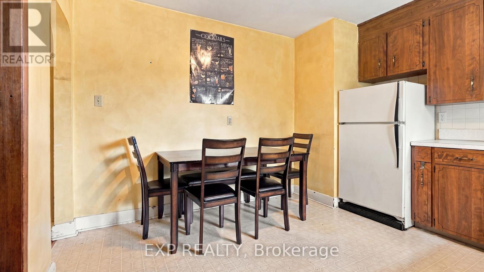 123 JACOBSON AVENUE - Image 18