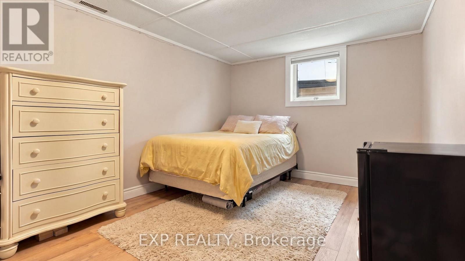 123 JACOBSON AVENUE - Image 22