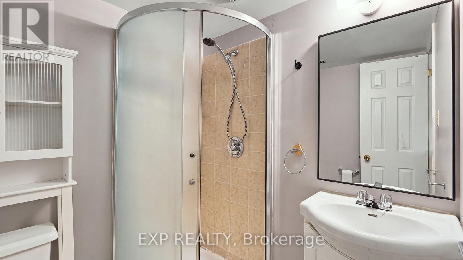 123 JACOBSON AVENUE - Image 25