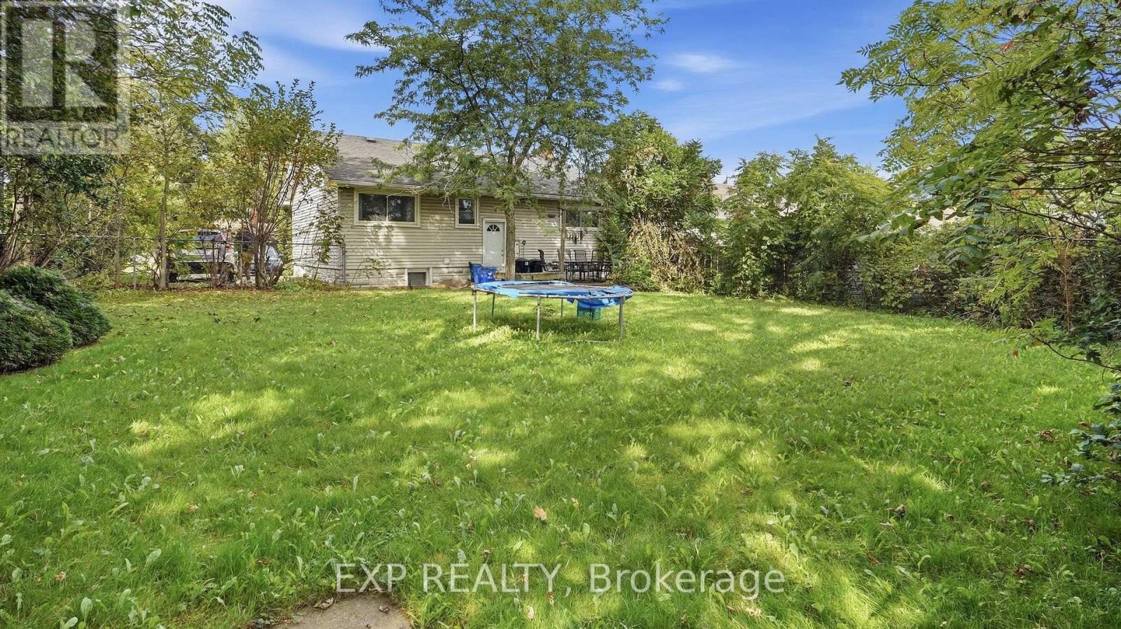 123 JACOBSON AVENUE - Image 28