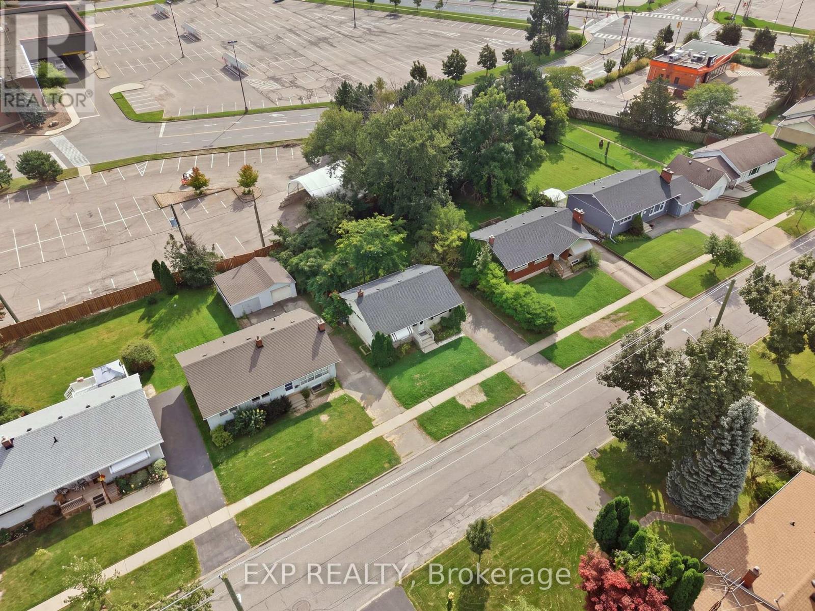 123 JACOBSON AVENUE - 5