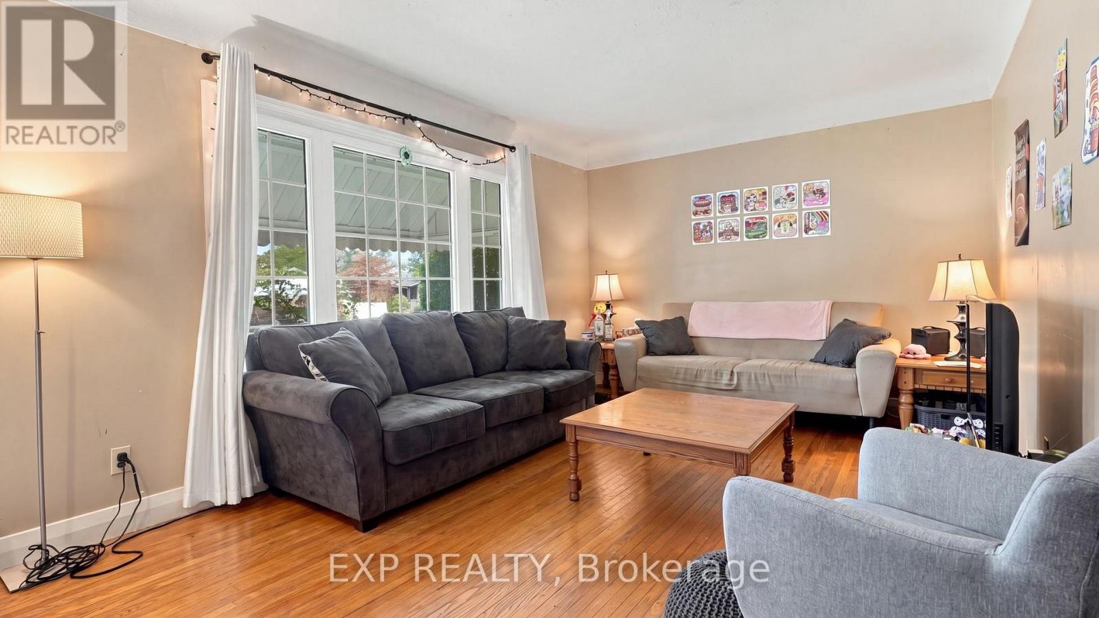 123 JACOBSON AVENUE - Image 9