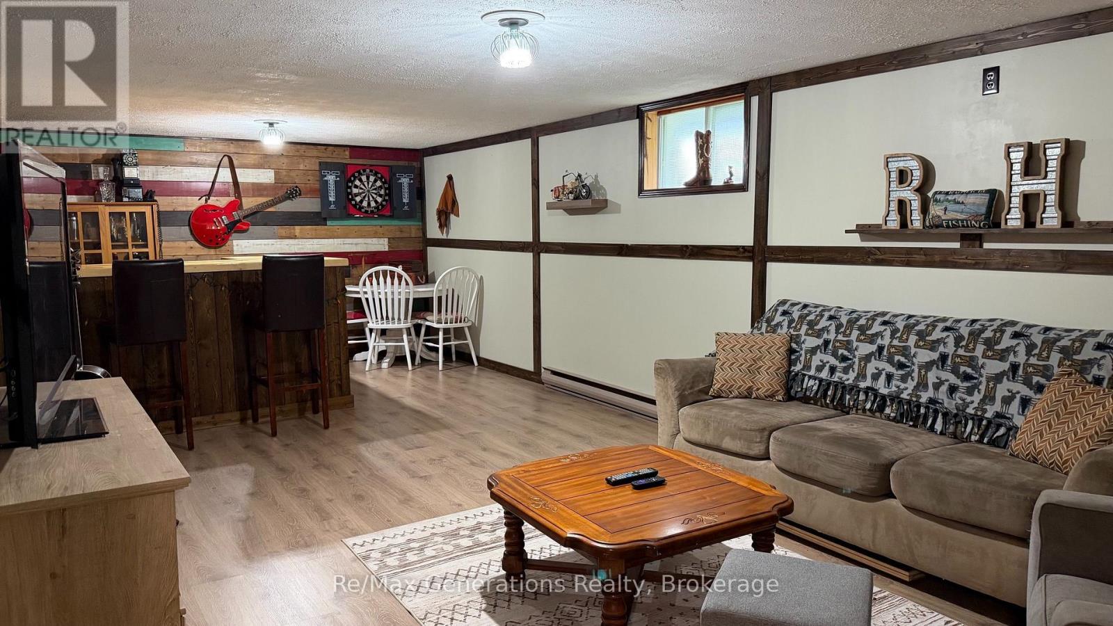 2 CAVANAUGH CRESCENT S - 23