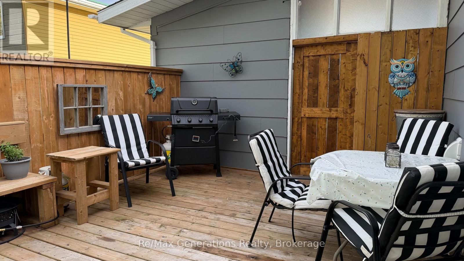 2 CAVANAUGH CRESCENT S - 31