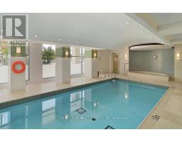 812 - 228 Queens Quay W, Toronto, ON M5J2X1 Photo 8
