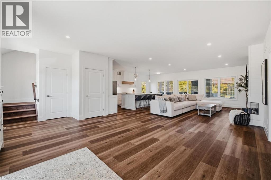 278 S GROSVENOR Street S - Image 7