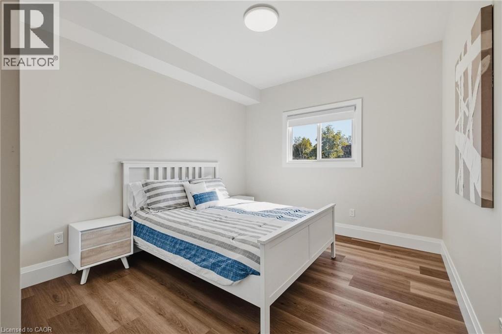 278 S GROSVENOR Street S - Image 12