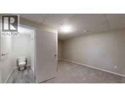 5327 60 Street, Stettler, AB T4K1L7 Photo 31
