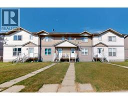 5327 60 Street, Stettler, AB T4K1L7 Photo 46