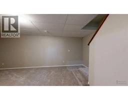 5327 60 Street, Stettler, AB T4K1L7 Photo 32
