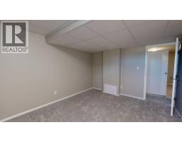 5327 60 Street, Stettler, AB T4K1L7 Photo 36