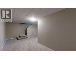 5327 60 Street, Stettler, AB T4K1L7 Photo 30