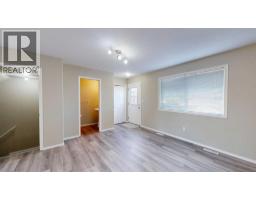 4pc Bathroom - 5327 60 Street, Stettler, AB T4K1L7 Photo 7