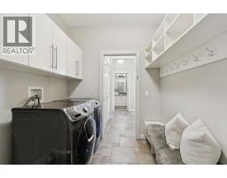982 Evanston Drive NW - photo 15