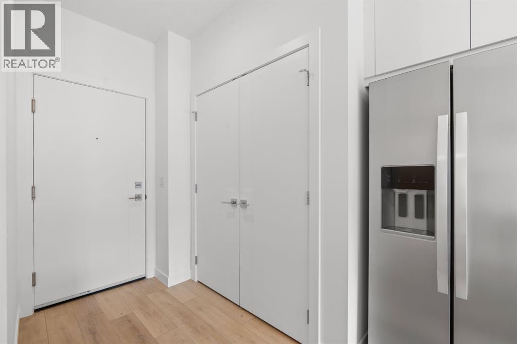 #4214 150 Carrington Gate NW - 10