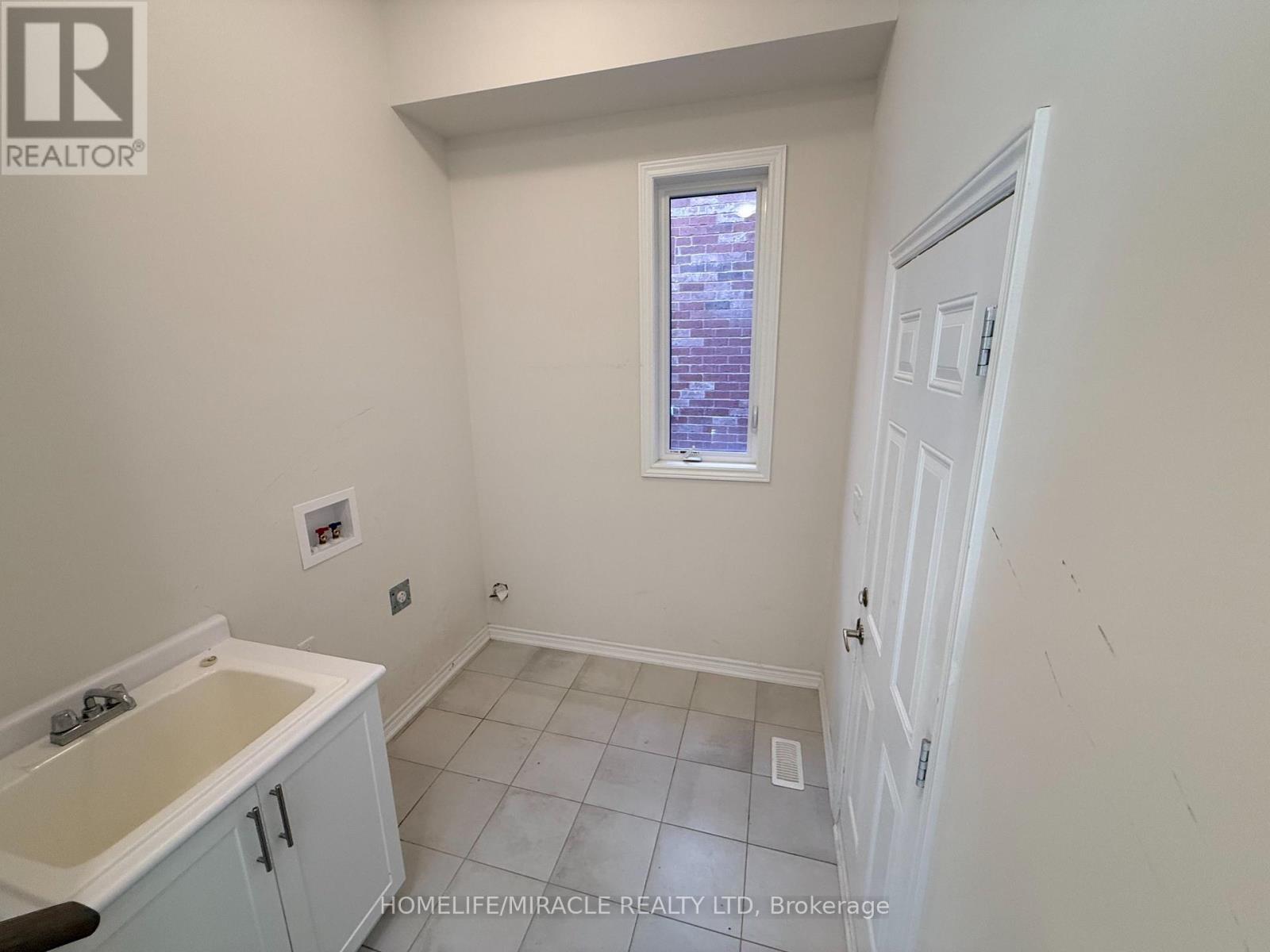 166 CROMBIE STREET - Image 7