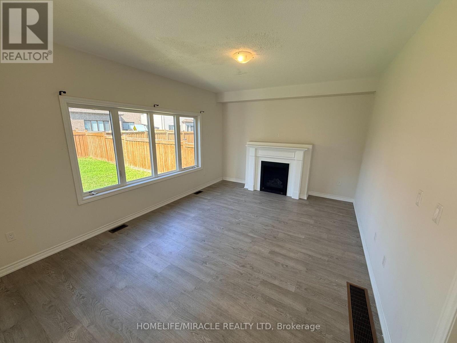 166 CROMBIE STREET - 9