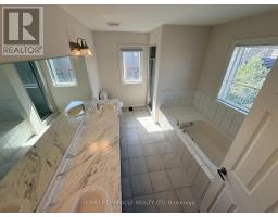 166 Crombie Street, Clarington, ON L1C4A6 Photo 25
