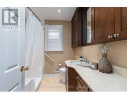 20 Basildon Crescent, Toronto, ON M1M3E2 Photo 12