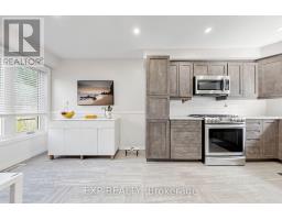Laundry room - 63 Fenwick Avenue, Clarington, ON L1C4S1 Photo 7