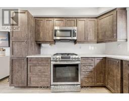 63 Fenwick Avenue, Clarington, ON L1C4S1 Photo 9