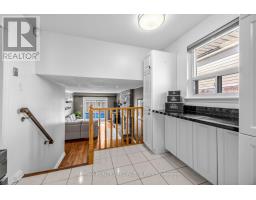 Bedroom 3 - 16 Langevin Crescent, Toronto, ON M1C2B6 Photo 14
