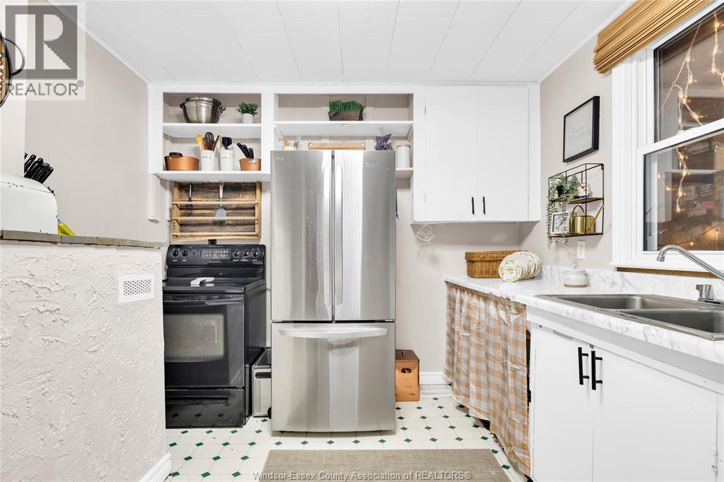 1803 FERNDALE ROAD - 12