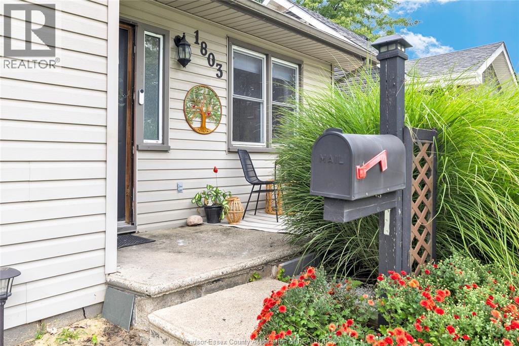 1803 FERNDALE ROAD - 5