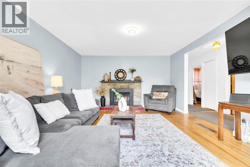1803 FERNDALE ROAD - 8