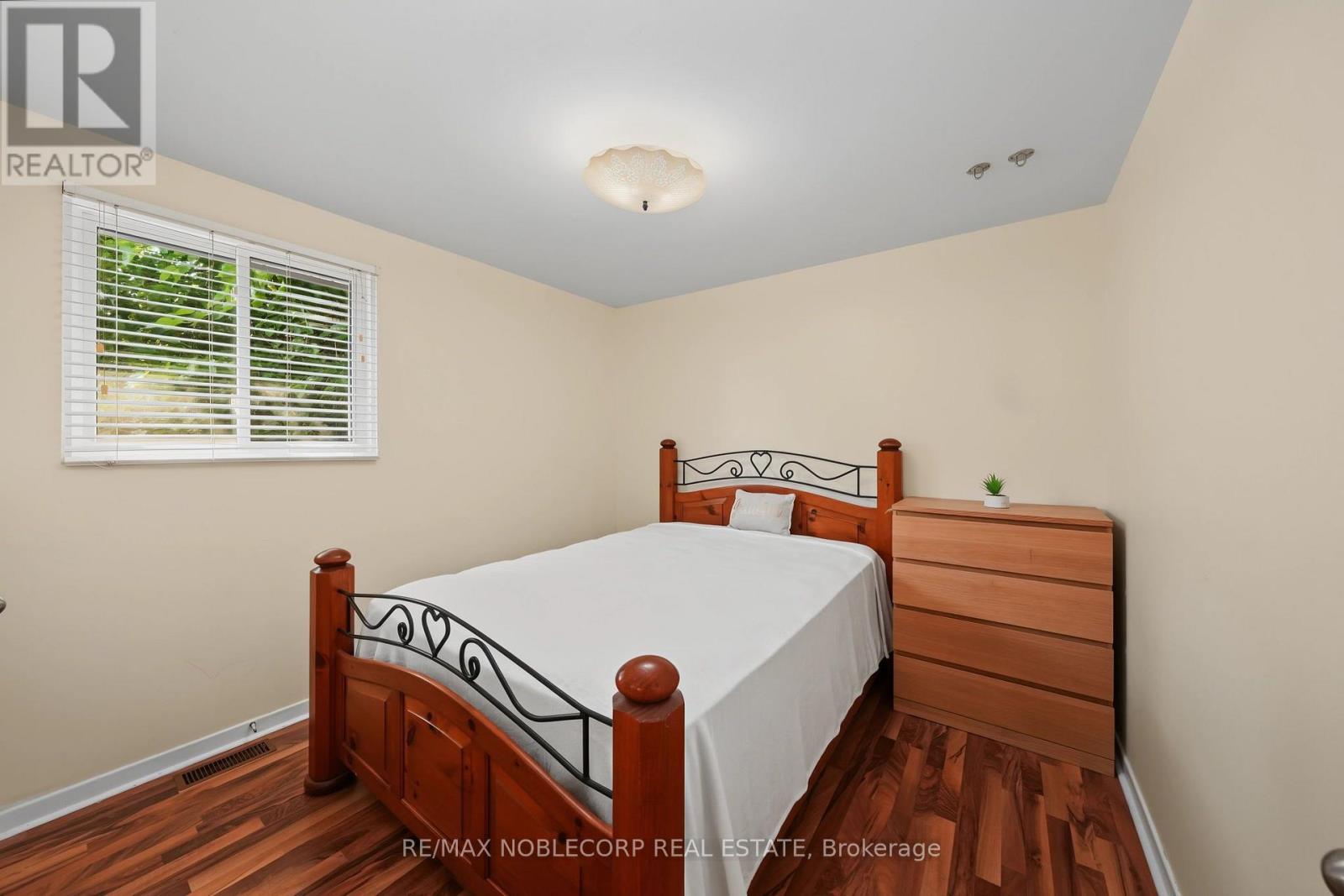 166 Collings Avenue, Bradford West Gwillimbury photo 10