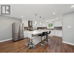 166 Collings Avenue, Bradford West Gwillimbury, ON L3Z1W1 Photo 7