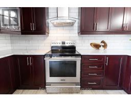 Kitchen - 37 Marilyn Avenue N, Wasaga Beach, ON L9Z2Y5 Photo 12