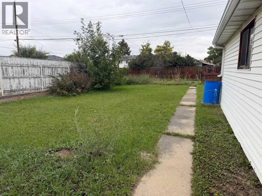 5043 41 Avenue - Image 4